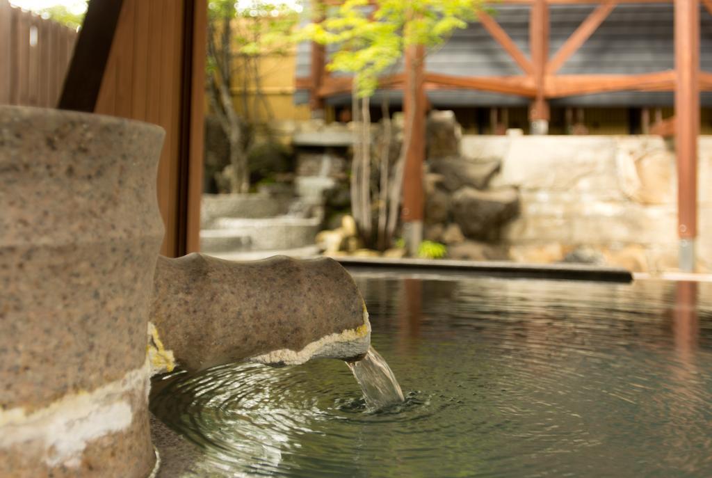 Kusatsu Onsen Hotel Village Bagian luar foto